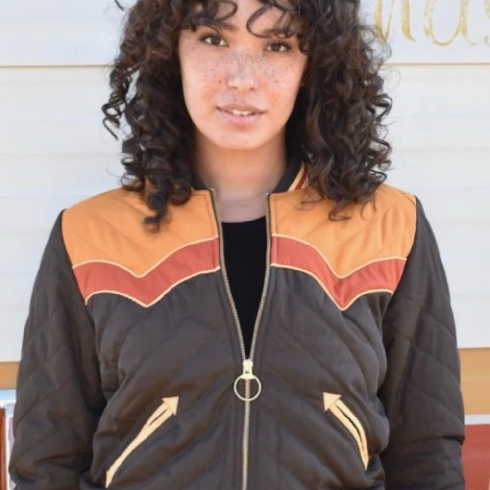Vintage Style Brown and Orange Quilted Jacket - Picture 6 of 10